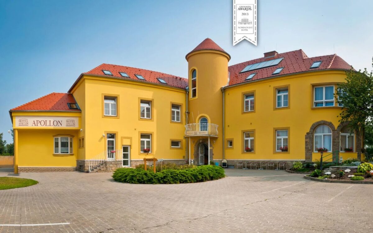 Jižní Morava s posezením ve sklípku a polopenzí pro 2 osoby od 2.999 Kč