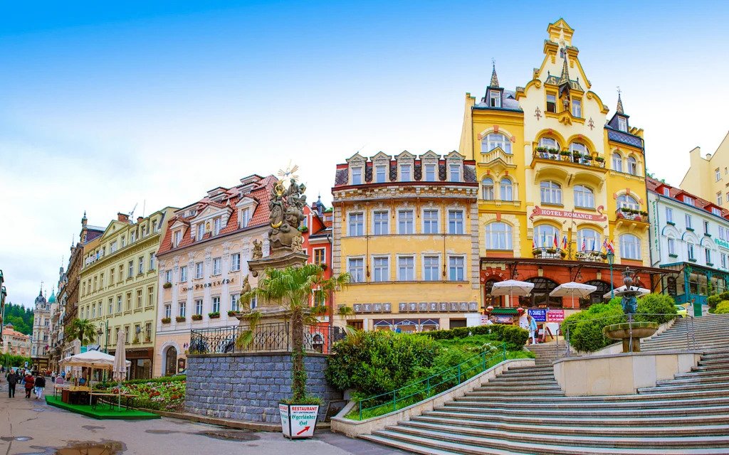 Sleva 30% – Karlovy Vary s polopenzí a vstupem do lázní pro 2 osoby od 4.090 Kč
