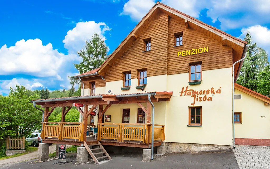 Sleva 32% – Krušné hory s polopenzí pro 2 osoby od 1.399 Kč