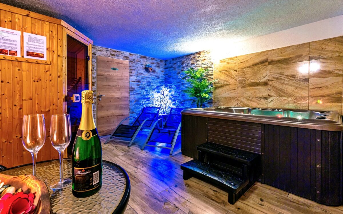 Lipno s privátním wellness a polopenzí pro 2 osoby od 2.990 Kč