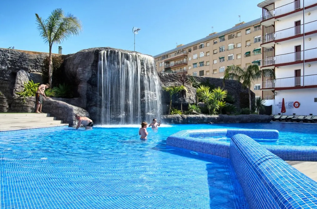 Španělsko na osm dní s polopenzí jen za 12.290 Kč https://shorturl.at/FS8eM